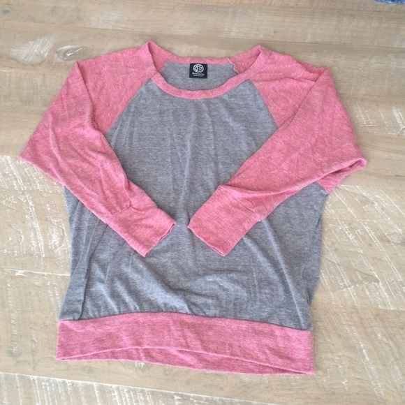 ❌SOLD❌Bobeau baseball tee