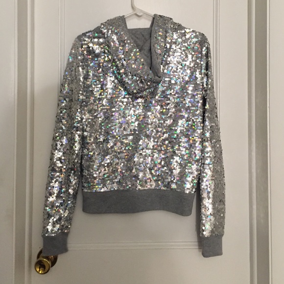 🚫SOLD🚫 VS Pink Fashion Show 2013 Hoodie - Picture 3 of 4