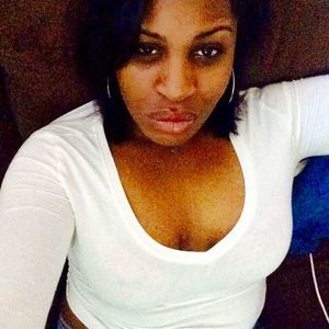 Meet your Posher, Aia