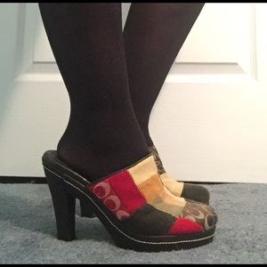 ✨✨PRICE DROP✨✨ Corduroy clog heels Size 5.5