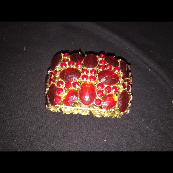 Stunning red and gold bracelet