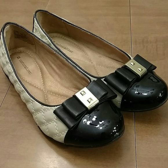 Naturalizer bow flats