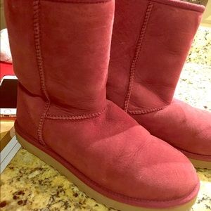 Maroon uggs