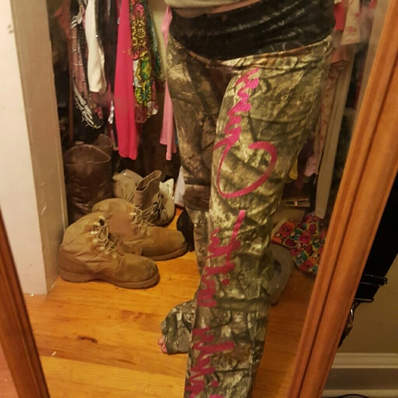 Girls with guns camo pants