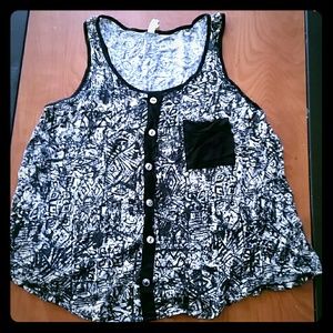 Black and whit tank top