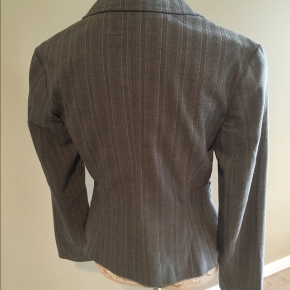 Blazer - Picture 2 of 4