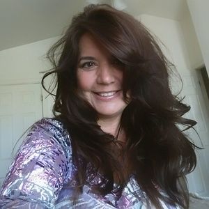 Meet your Posher, Robyn