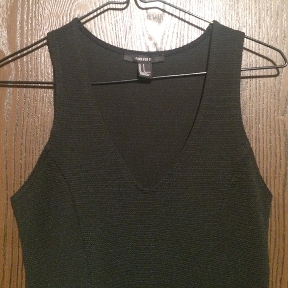 Fit & flare dress - Picture 2 of 4