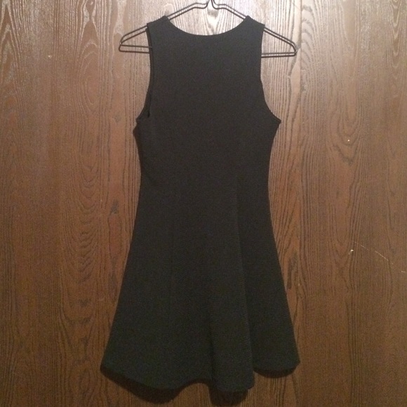 Fit & flare dress - Picture 3 of 4