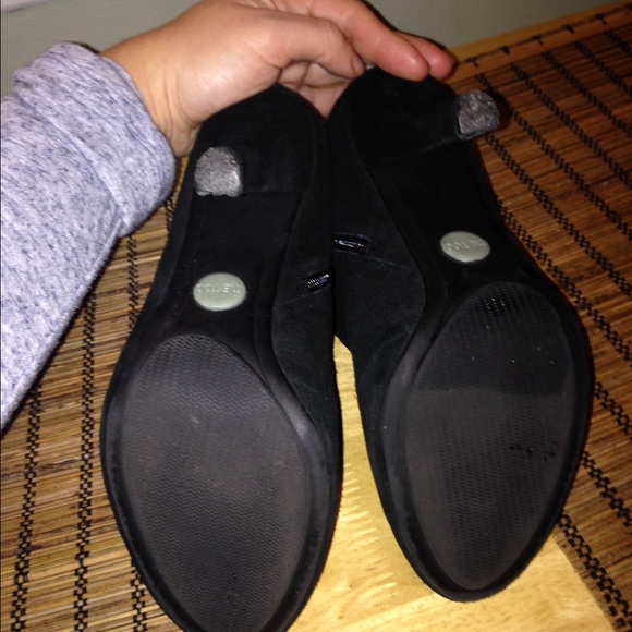 Me Too Booties - Picture 2 of 4