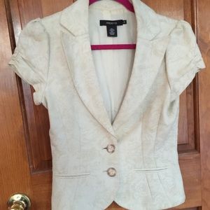 Arden B. Cream Short Sleeve Blazer
