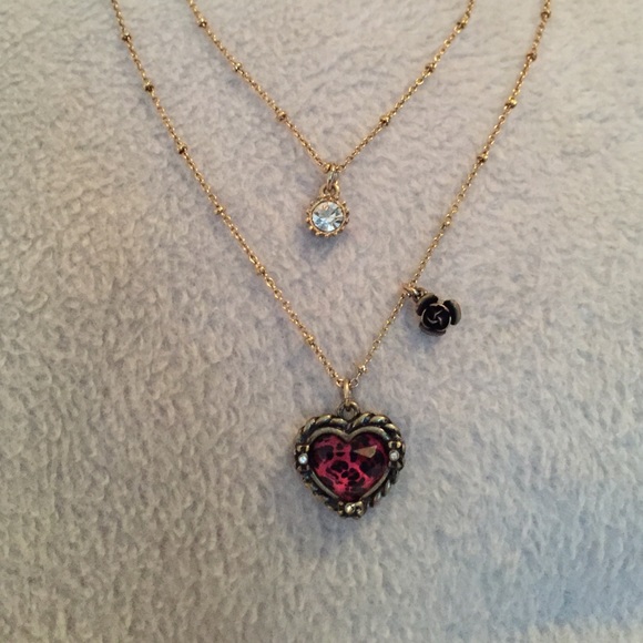 Price Drop 🎉 Betsey Johnson never worn necklace