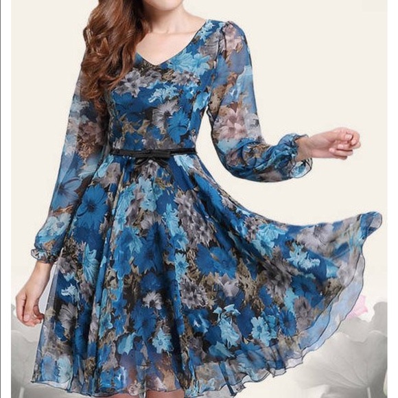 Miss Cai Dresses & Skirts - Floral print chiffon dress
