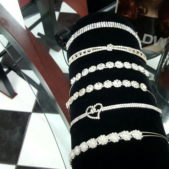 THE LATEST IN ALL FASHION SHOW!! 25 for each! - Picture 3 of 3