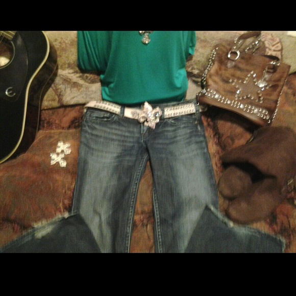 Buckle brand Silver Jeans