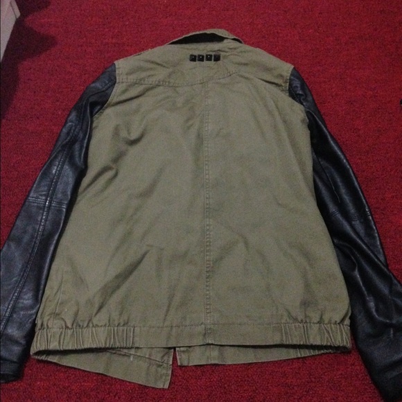 Utility jacket - Picture 3 of 4
