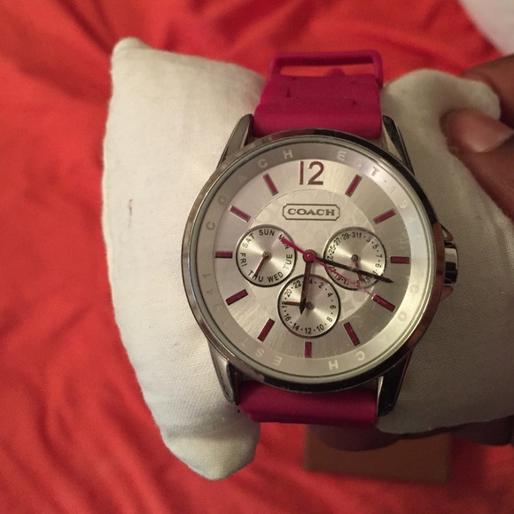 Coach Watch - Picture 2 of 4