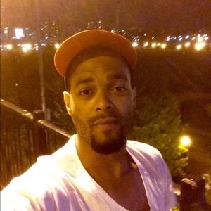 Meet your Posher, Carlos