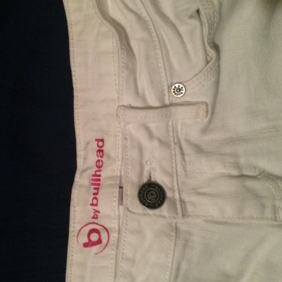 White PacSun denim shorts - Picture 4 of 4