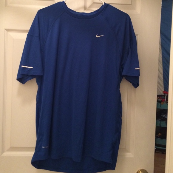 Dri-fit Nike running tee - Picture 1 of 1