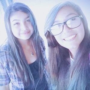 Meet your Posher, Desi