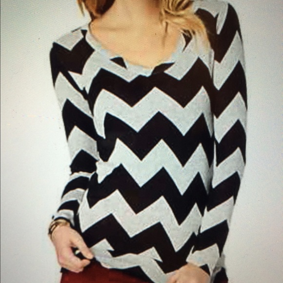 💥SALE💥Vneck Long Sleeve Top