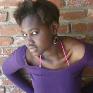 Meet your Posher, Samia