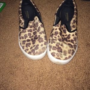 Cheetah slide shoes