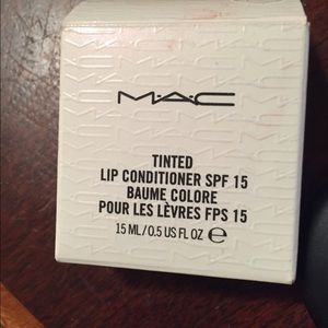 MAC Lip Conditioner