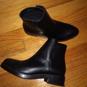 Harvey side overlap boot