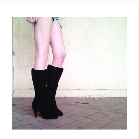 Black knee high tall heeled boots - Picture 2 of 4