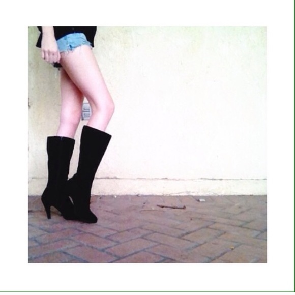 Black knee high tall heeled boots - Picture 3 of 4