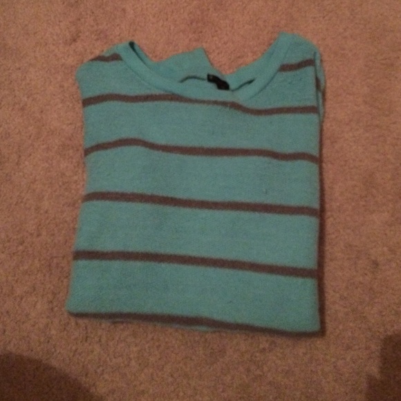 Sweater - Picture 2 of 3