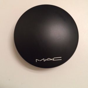 MAC MINERALIZE SKIN-FINISH(DARK)