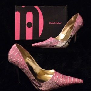Michael Antonio Heel