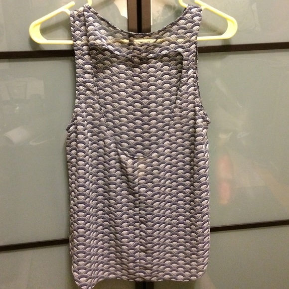 Urban Outfitters Open Back Blouse Size Small - Picture 2 of 3