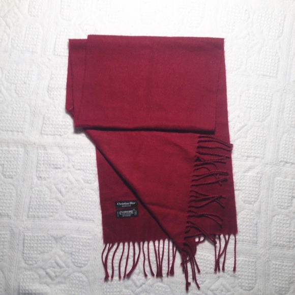 Accessories - Christian Dior Cashmaire scarf. 100% Acrylic