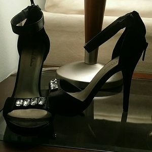 Sandal heels