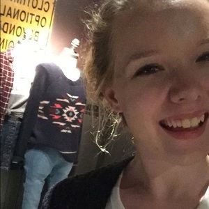 Meet your Posher, Abigail