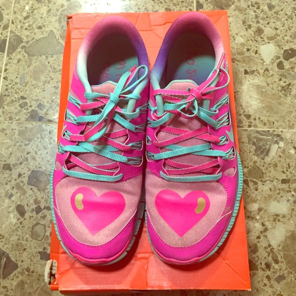 Nike free 5.0 Doernbecher Bella