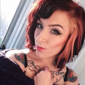 Meet your Posher, Devin