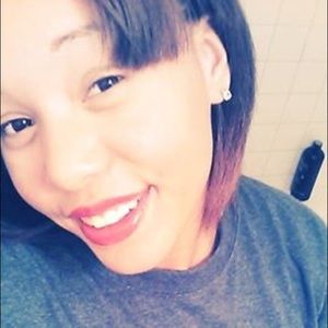 Meet your Posher, Evelyn