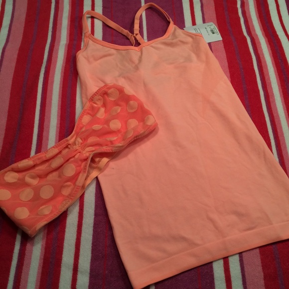 ❣SOLD❣VS Sport Tank and free bandeau