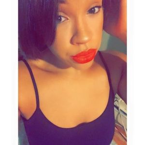 Meet your Posher, Jelissa