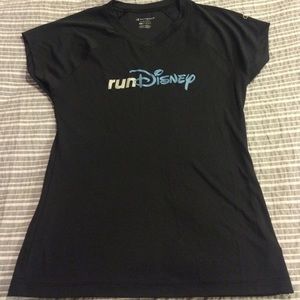 Run Disney dry fit tee for a Disney lover! NWOT