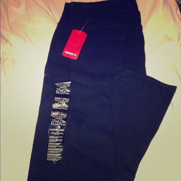 Black stretch skinny jeans