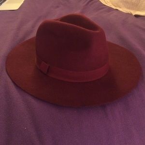 ⚡️⚡️FLASH SALE!! Maroon/oxblood wool hat