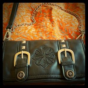 Affliction clutch