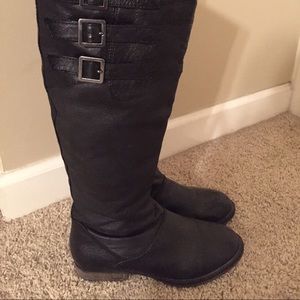 Like new tall black Steve Madden boots