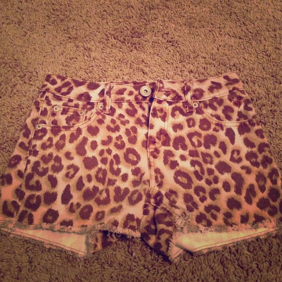Justice Leopard Jean Shorts!